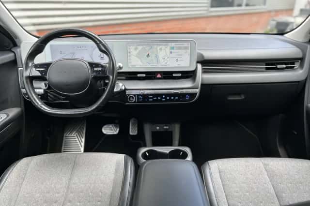 Hyundai Ioniq (2022) thumbnail 5