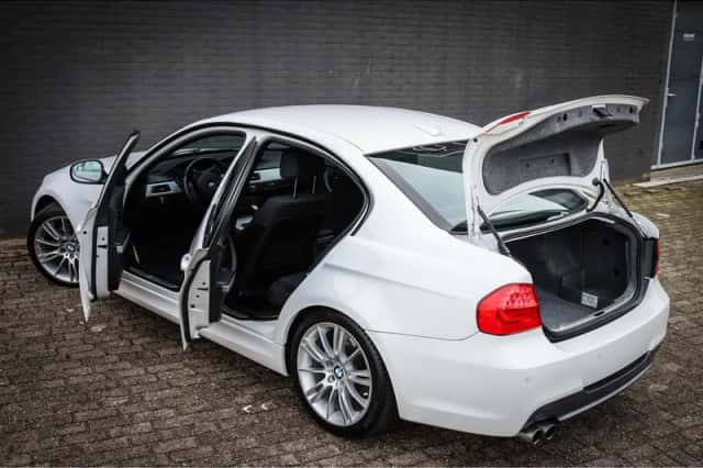 BMW 3-Serie (2009) thumbnail 3