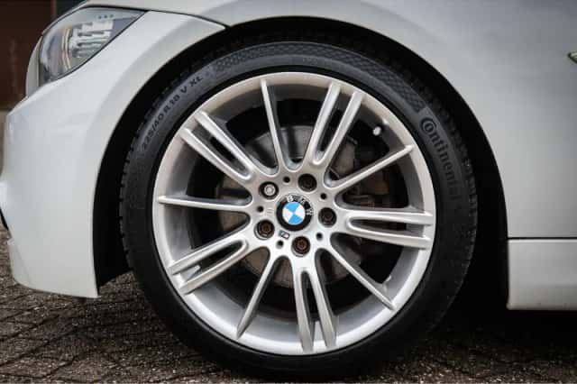 BMW 3-Serie (2009) thumbnail 5