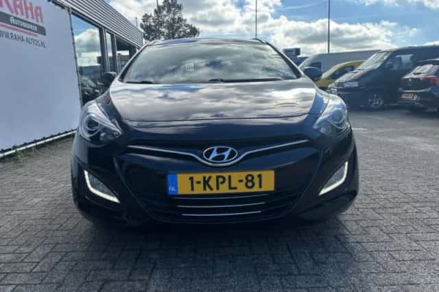 Hyundai i30 (2013) thumbnail 2