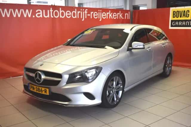 Mercedes-Benz CLA-Klasse (2017) thumbnail 1