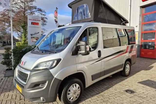 Peugeot Boxer (2016) thumbnail 1
