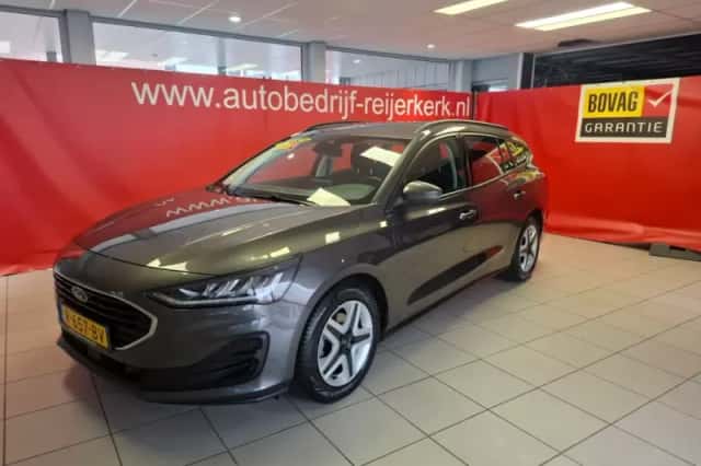 Ford Focus (2022) thumbnail 1