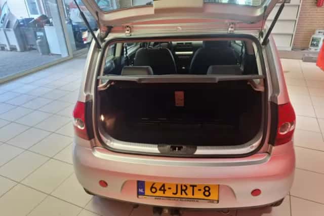 Volkswagen Fox (2009) thumbnail 6