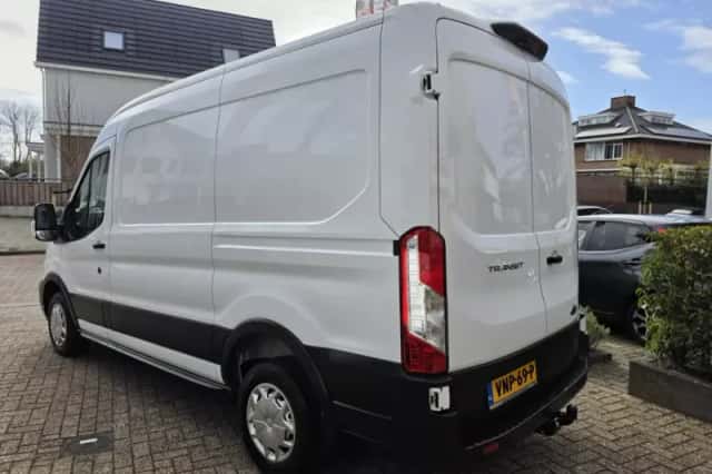 Ford Transit (2021) thumbnail 4