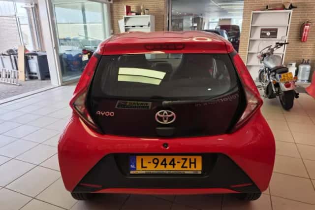 Toyota Aygo (2021) thumbnail 6