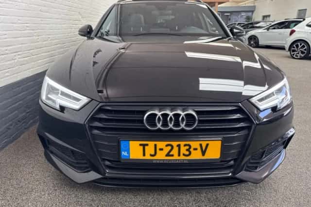 Audi A4 (2018) thumbnail 6