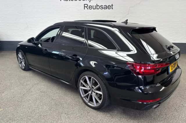 Audi A4 (2018) thumbnail 6