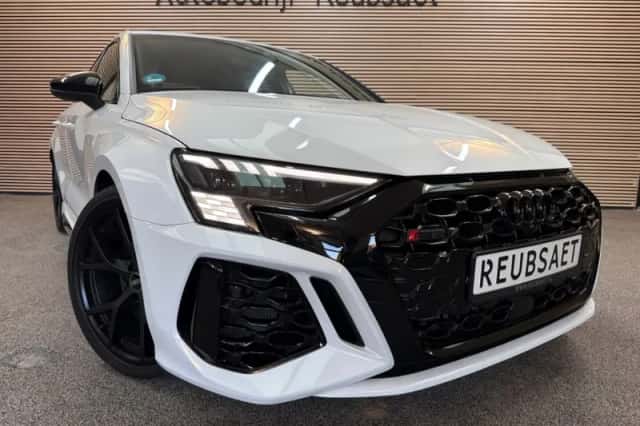Audi RS3 (2024) thumbnail 2