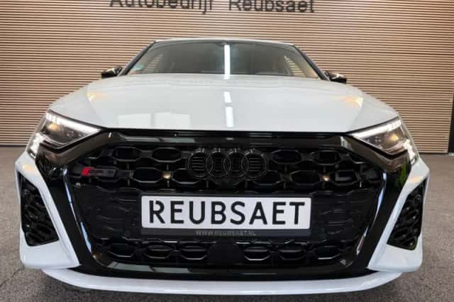 Audi RS 3 (2024) thumbnail 3