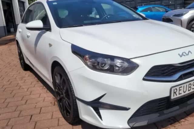 Kia Ceed (2022) thumbnail 1