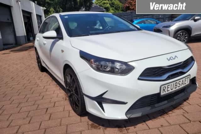 Kia Ceed (2022) thumbnail 2
