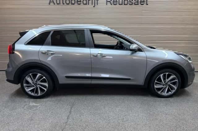 Kia Niro (2019) thumbnail 6