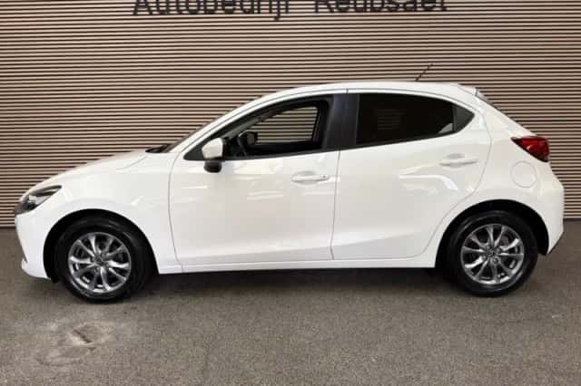 Mazda 2 (2023) thumbnail 5