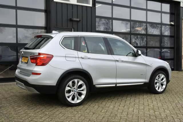 BMW X3 (2014) thumbnail 3