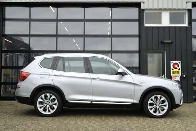 BMW X3 (2014) thumbnail 4