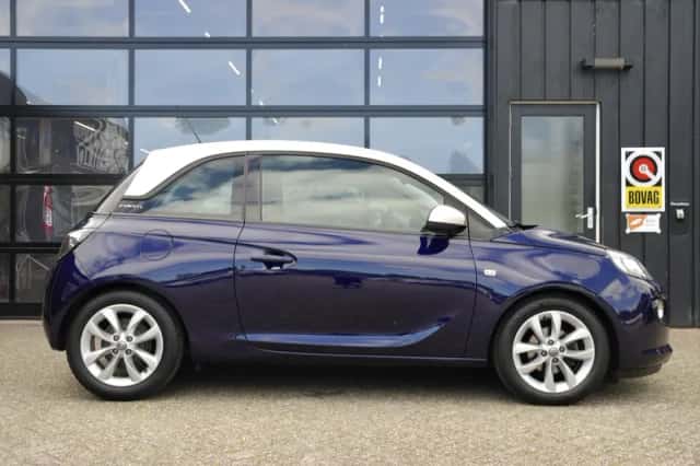 Opel Adam (2018) thumbnail 4
