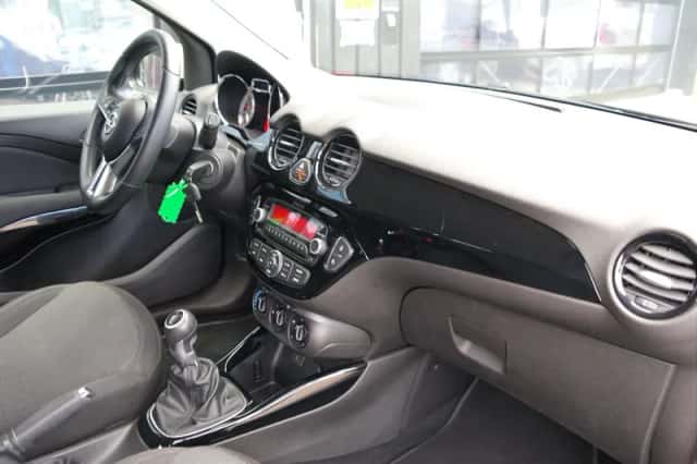 Opel Adam (2018) thumbnail 5