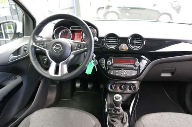 Opel Adam (2018) thumbnail 6