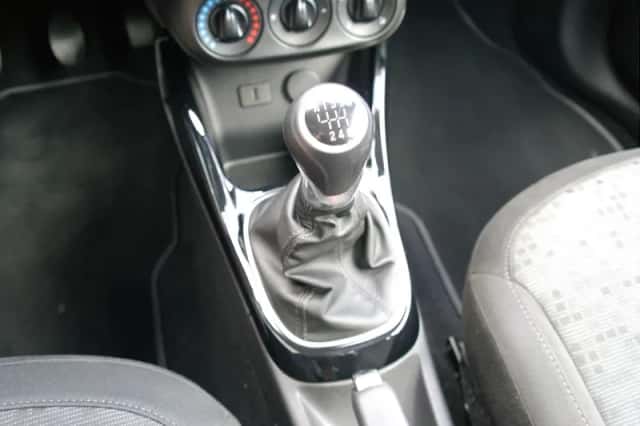 Opel Adam (2018) thumbnail 8