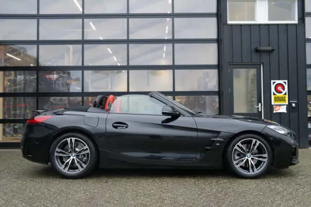 BMW Z4 (2019) thumbnail 5