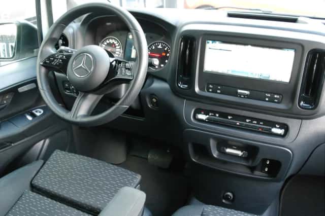Mercedes-Benz Vito (2024) thumbnail 17
