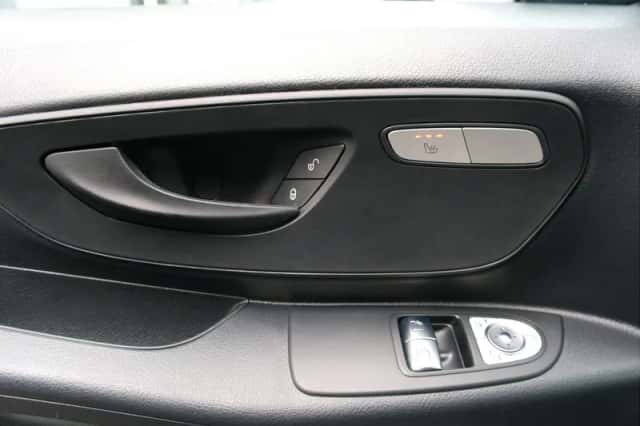 Mercedes-Benz Vito (2024) thumbnail 18