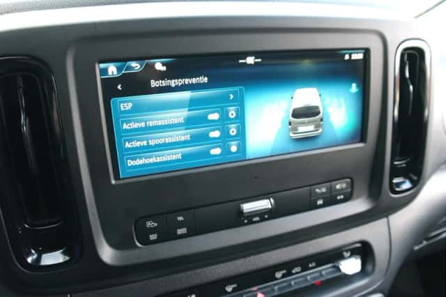 Mercedes-Benz Vito (2024) thumbnail 23