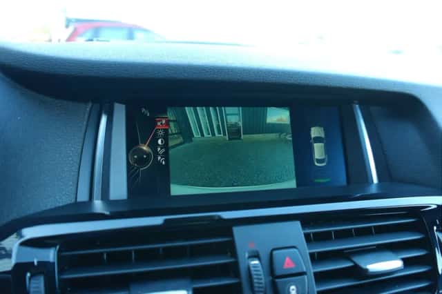 BMW X4 (2016) thumbnail 12