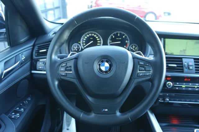 BMW X4 (2016) thumbnail 15