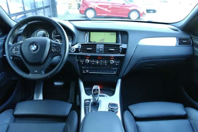 BMW X4 (2016) thumbnail 35