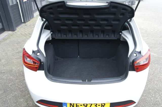 SEAT Ibiza (2017) thumbnail 33