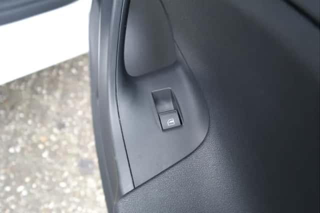 SEAT Ibiza (2017) thumbnail 35