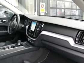 Volvo XC60 (2020) thumbnail 18