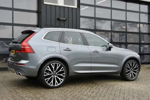 Volvo XC60 (2020) thumbnail 10