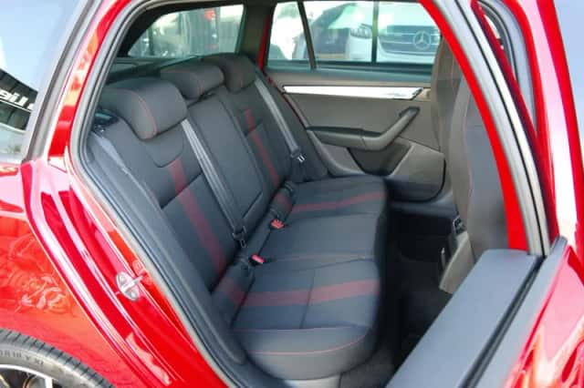 Škoda Octavia (2020) thumbnail 33