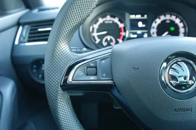 Škoda Octavia (2020) thumbnail 35