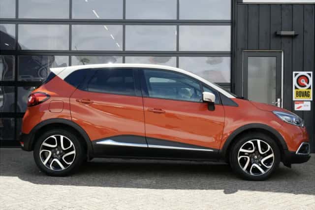 Renault Captur (2015) thumbnail 3