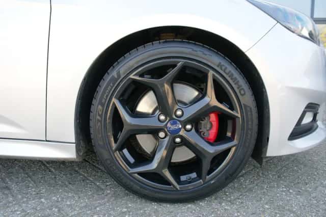 Ford Focus (2015) thumbnail 18