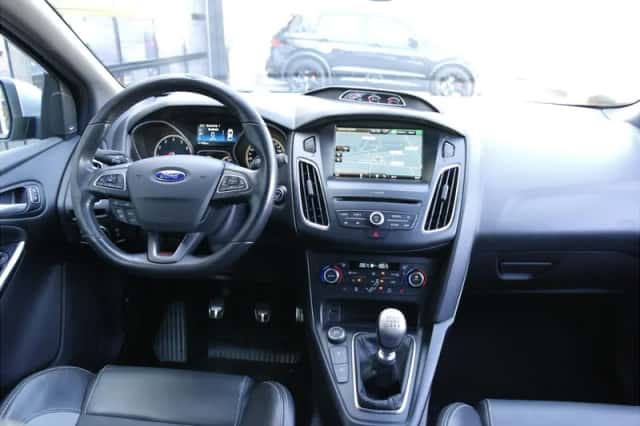 Ford Focus (2015) thumbnail 6
