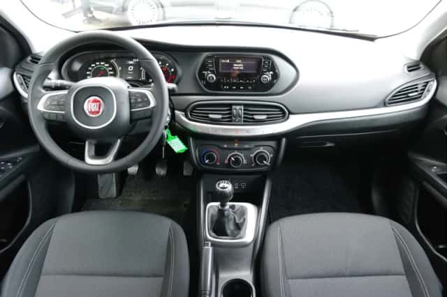 Fiat Tipo (2016) thumbnail 8