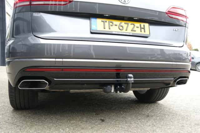 Volkswagen Touareg (2018) thumbnail 34
