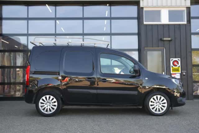 Mercedes-Benz Citan (2018) thumbnail 3