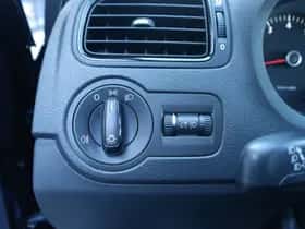 Volkswagen Polo (2011) thumbnail 12