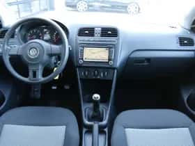 Volkswagen Polo (2011) thumbnail 20