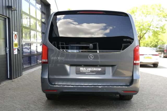 Mercedes-Benz EQV (2021) thumbnail 29