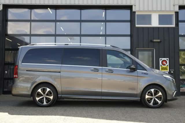 Mercedes-Benz EQV (2021) thumbnail 4