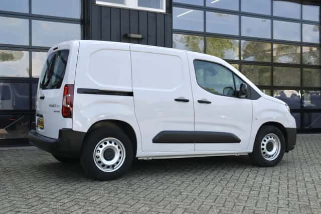 Toyota Proace (2025) thumbnail 3