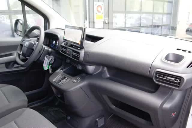 Toyota Proace (2025) thumbnail 5