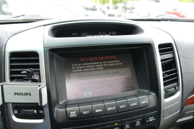 Toyota Land Cruiser (2004) thumbnail 13
